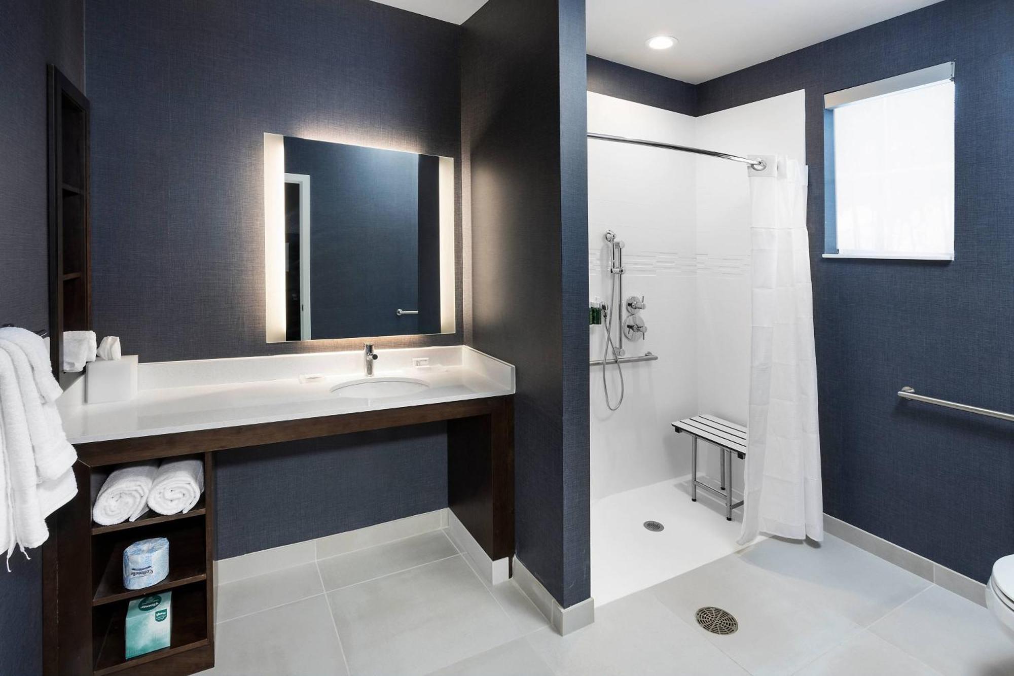 Residence Inn By Marriott Milwaukee Брукфийлд Екстериор снимка