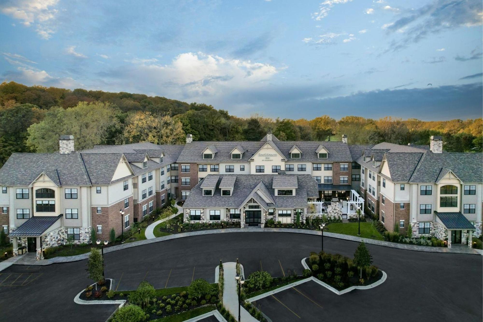 Residence Inn By Marriott Milwaukee Брукфийлд Екстериор снимка